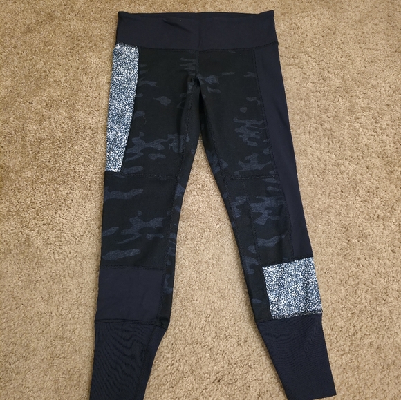 Lululemon - Picture 1 of 4